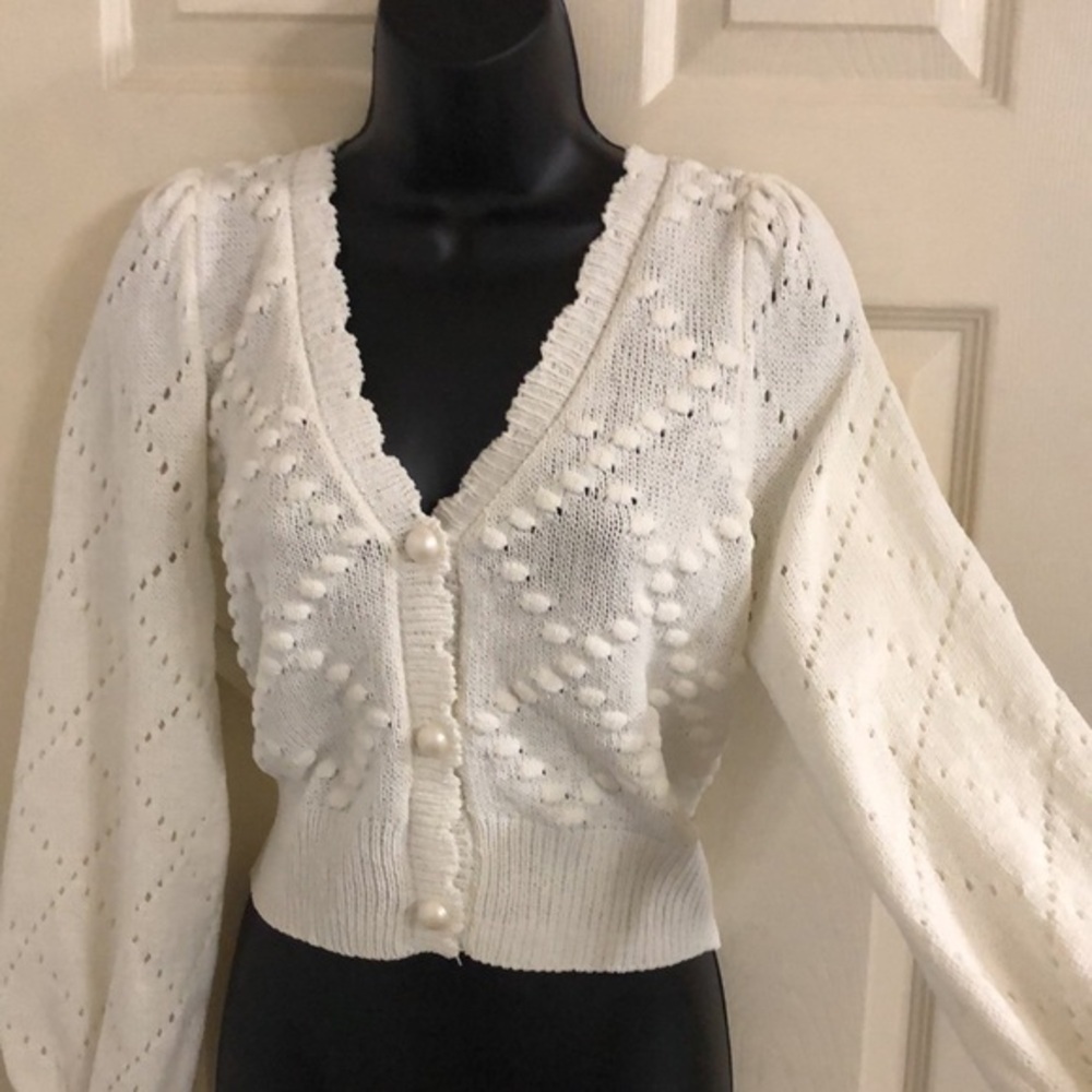 Jessica Simpson cream crochet eyelet look dotted v-neck cardigan sweater size M